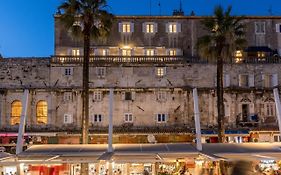 Palazzo Romano Suite 1